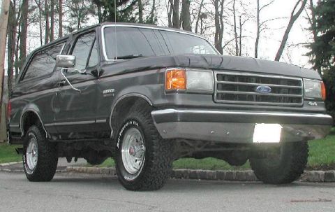 1989 Ford Bronco “the flyin dutchman”