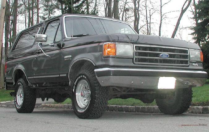 1989 Ford Bronco “the flyin dutchman”