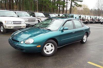 1997 Ford Taurus photo