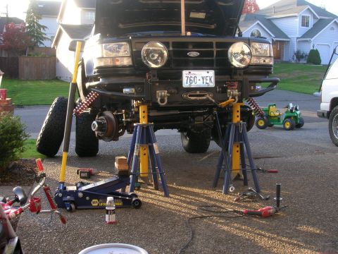 1996 Ford Bronco - Checking clearances