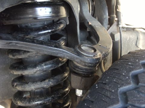 2005 Ford F-150 - Balljoint angle.