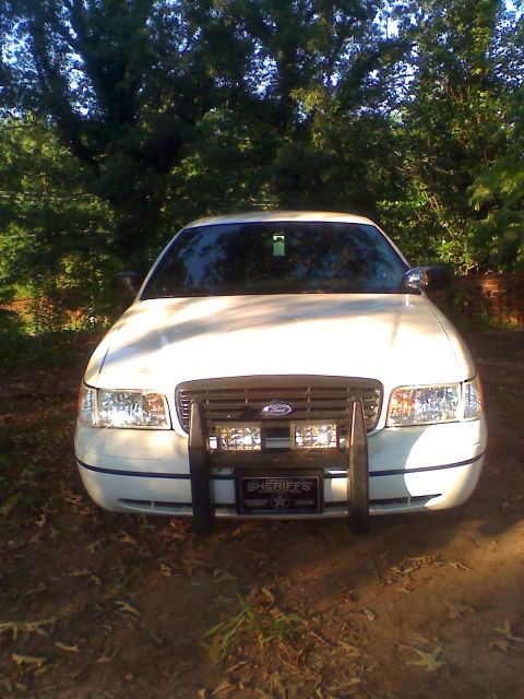 1999 Ford Crown Victoria photo