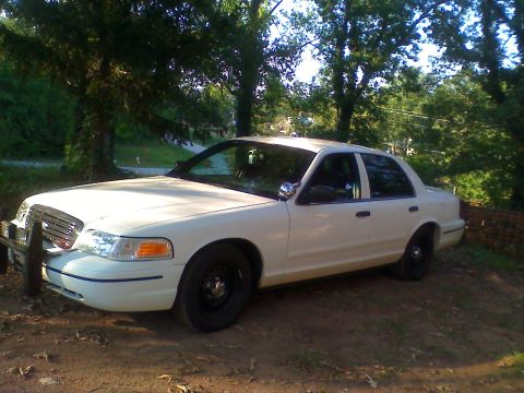 1999 Ford Crown Victoria photo