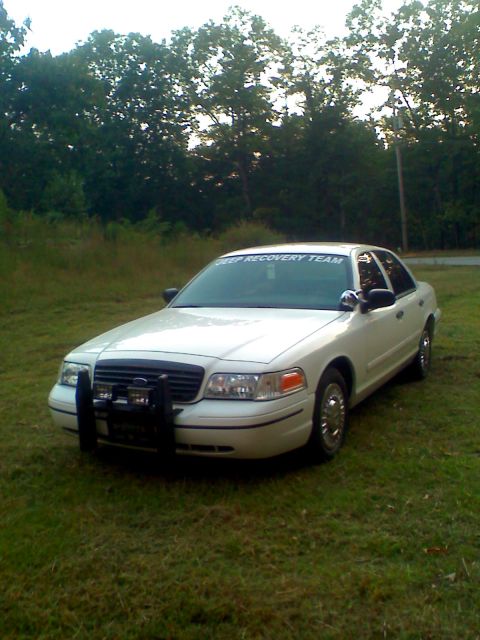 1999 Ford Crown Victoria photo