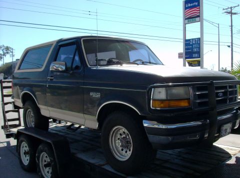1992 Ford Bronco photo
