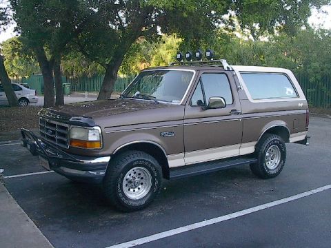 1992 Ford Bronco photo
