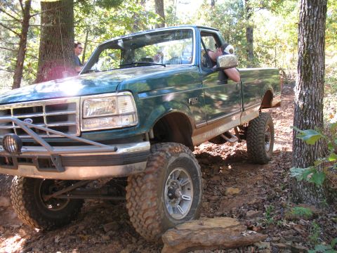 1993 Ford Bronco - ooh, a rock