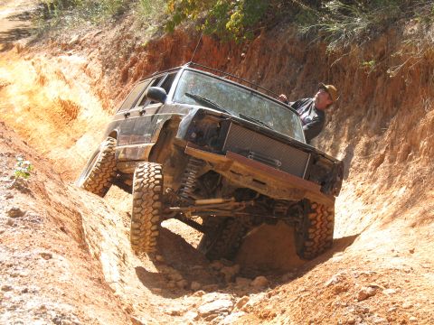 1993 Ford Bronco - Just as the cool Jeep got outta the way, this fine machine rolled up...