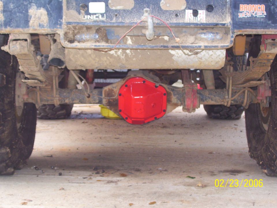 Red rear differential cover on a 1978 Ford Bronco