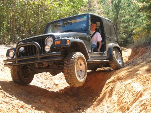 1993 Ford Bronco - discoing is for pansies....my sway bar bushings love me...
