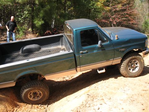 1993 Ford Bronco - gettin' flexy!