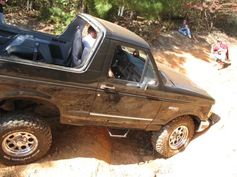 1993 Ford Bronco - faceplant!