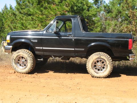 1993 Ford Bronco - I thought Joe's dirty tires and blingin wheels made for a cool shot