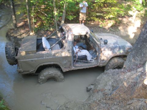 1993 Ford Bronco - fawk the climb, bypass time