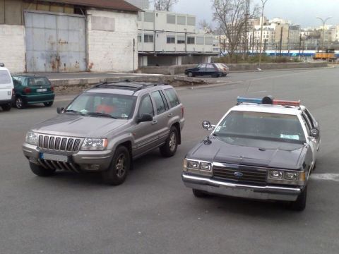 1991 Ford Crown Victoria - My 1991 Crown Vic & my 1999 Gd Cherokee