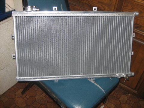 1996 Ford Thunderbird - A car radiator is shown, not a 1996 Ford Thunderbird.