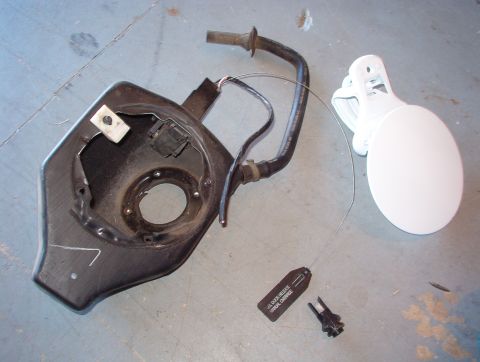 1998 Mercury Grand Marquis - I picked these up before I totalled my '99 P71, so it's time to install them. I scuffed the dark purple paint with a 2-grade sanding sponge…