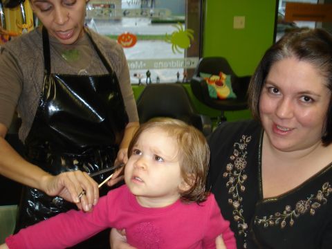 15 months and on - Emelia's 1st haircut