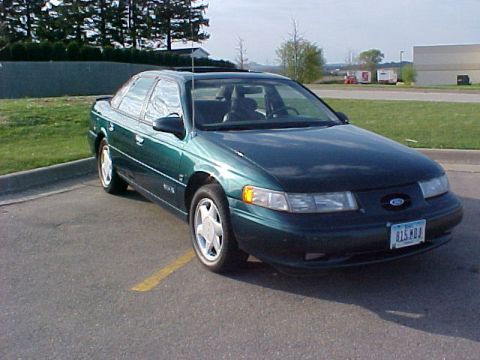 1994 Ford Taurus photo