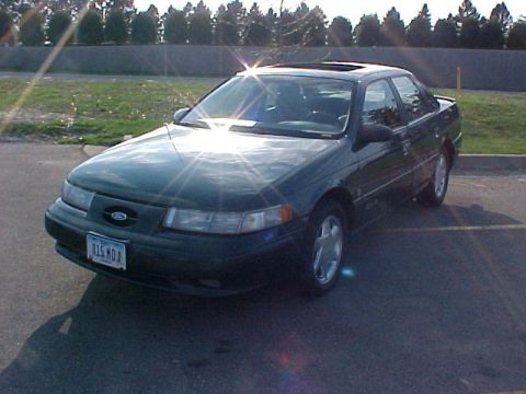 1994 Ford Taurus photo