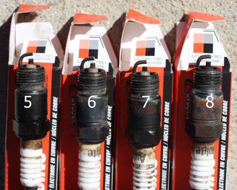 1996 Ford Bronco - plugs (pass bank)