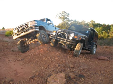 1993 Ford Bronco - Can I has doors plz?