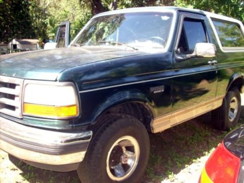 1992 Ford Bronco - close up