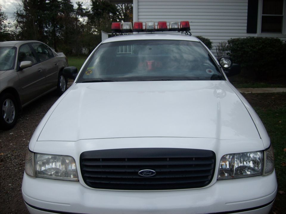2000 Ford Crown Victoria “Land Yaught”