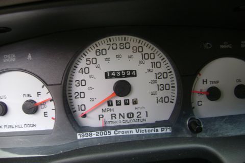 1999 Ford Crown Victoria - ONLY PUT 4000 MILES IN 2 1/2 YEARS I OWNED THE VEHICLE