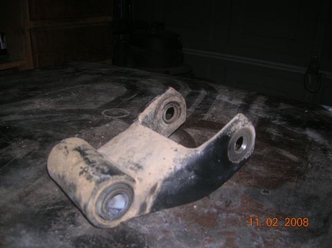1985 Ford Bronco - A dirty suspension link with bushings is shown, with a date stamp of 11.02.2008 in the corner.