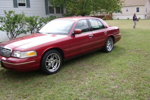 1999 Ford Crown Victoria photo