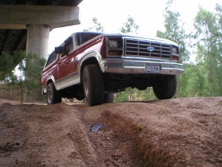 1984 Ford Bronco - My first off-road trip in my new bronco. Found a decent little place along the Brazos River which is about 5 minutes from my house.