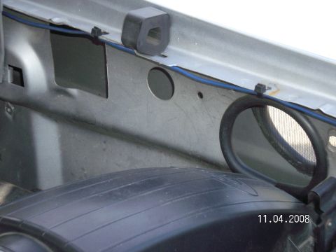 1996 Ford Bronco - As you can see, inner fender also drilled.