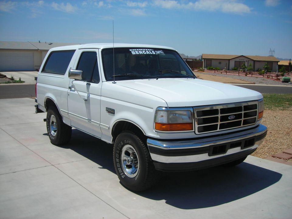 1996 Ford Bronco “White Bengal”