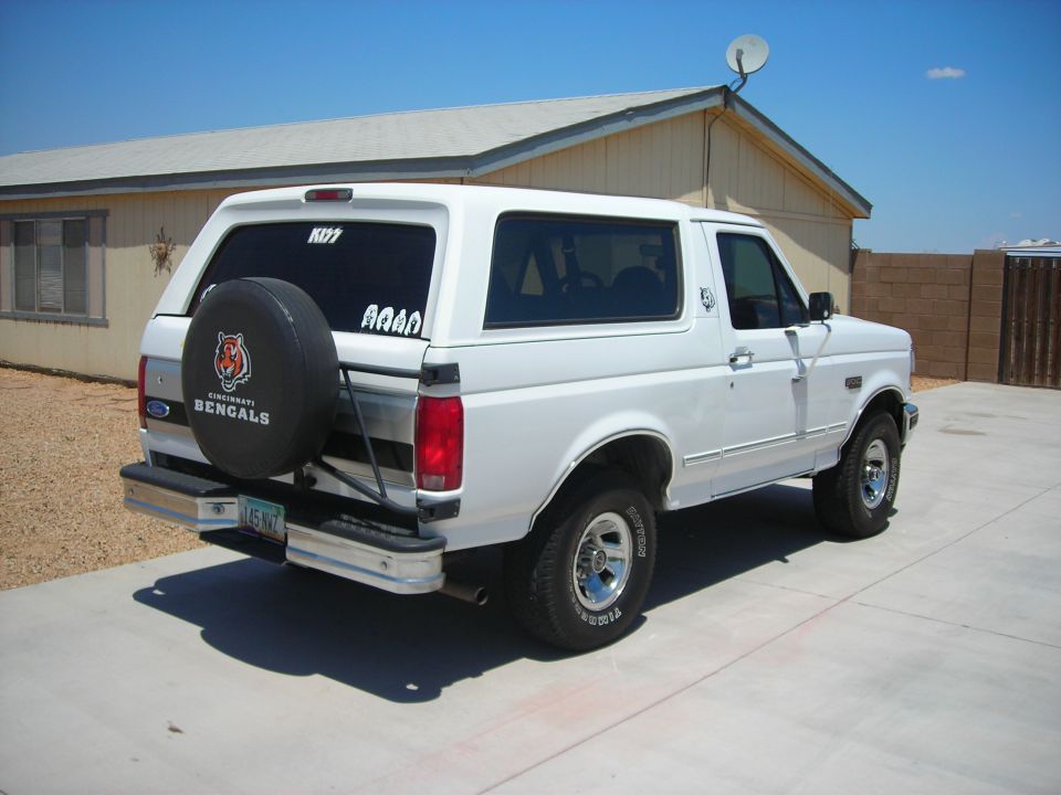 1996 Ford Bronco “White Bengal”