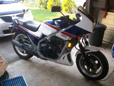 1985 Honda Interceptor photo