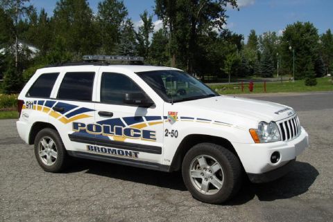 1991 Ford Crown Victoria - This Jeep Grand Cherokee is marked as a police vehicle for Bromont.