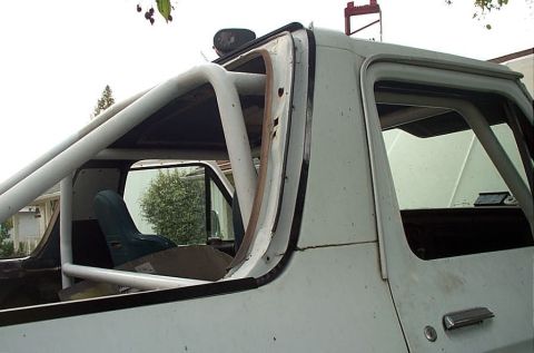 1978 Ford Bronco - Brackets all on.