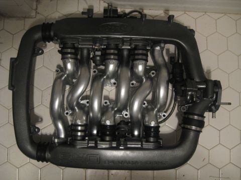 1993 Ford Taurus - This Ford SHO intake manifold is a component, not a complete vehicle.