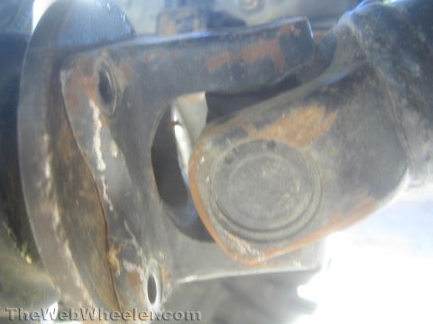 1987 Suzuki Samurai - front drive shaft angle