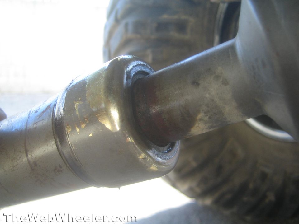 Rear drive shaft is rusted together.

too much mud & water I suppose.