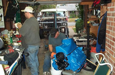 1978 Ford Bronco - Oil plan placed on block.