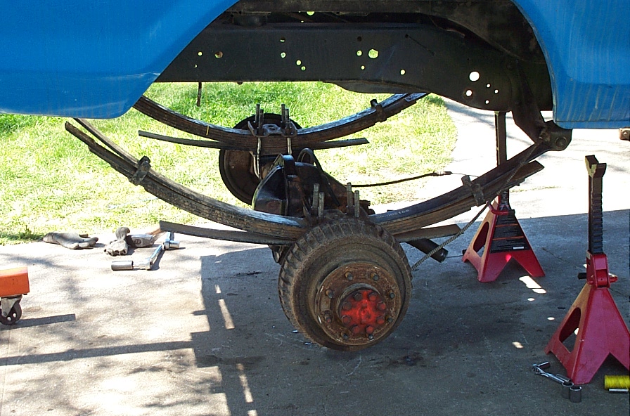 14 bolt hanging on the rear leafs.