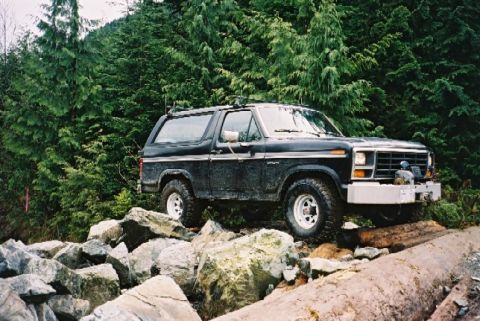 1985 Ford Bronco - Exiting the lookout road