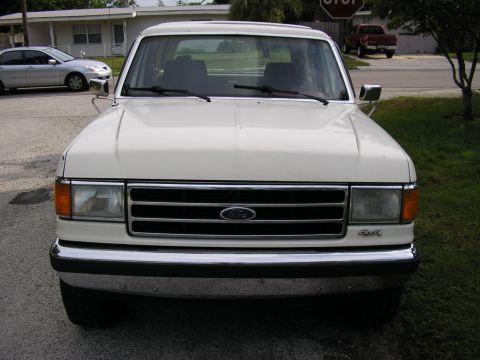 1988 Ford Bronco - Before grill paint