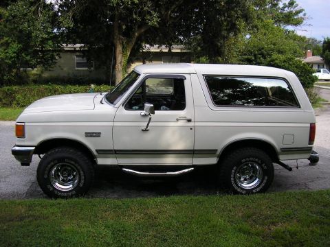 1988 Ford Bronco - After step bars installed
