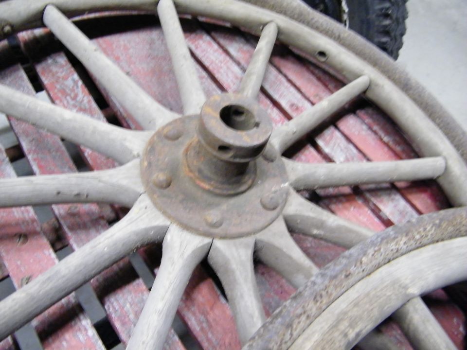 1909 wide track wheels