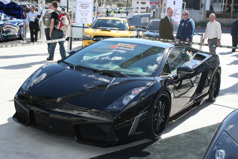 Black Lamborghini Gallardo front 3/4 view
