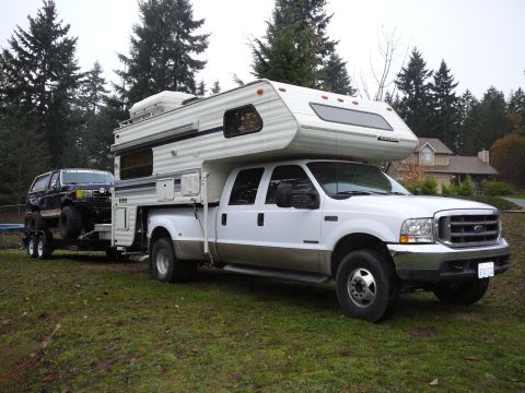 1991 Ford Bronco - Loaded and ready to go!