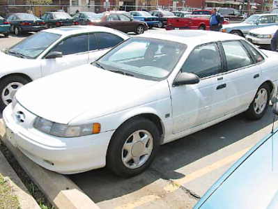 1993 Ford Taurus “Taurus SHO”